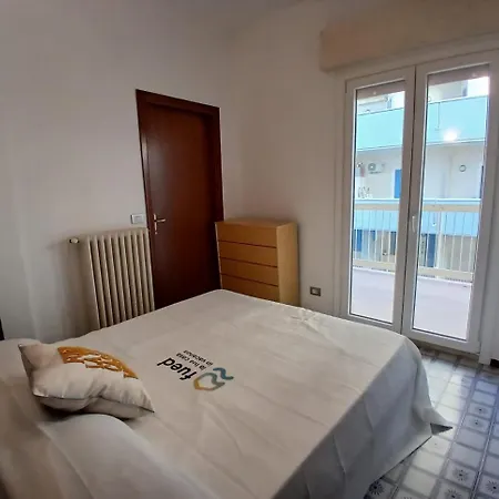 Daire Cn010 - Cesenatico, Ampio Trilocale Fronte Mare Con Inclusa