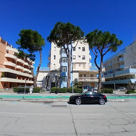 Apartamento Cn010 - Cesenatico, Ampio Trilocale Fronte Mare Con Inclusa Cesenatico